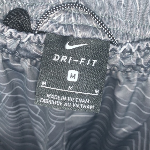 Grey/white/neon Medium Dri-Fit Athletic Boys Shorts - Picture 4 of 4